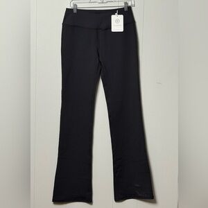 NWT Bubblelime Black Pullon Flared Pants with Two Back Pockets Size M